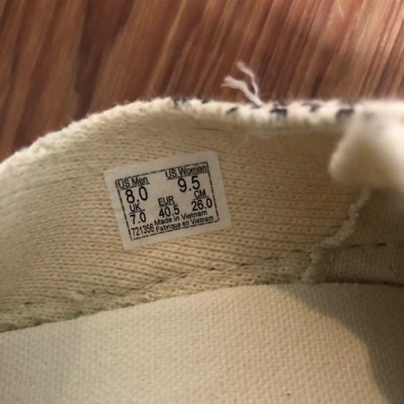 Women’s Vans only worn once! - Picture 3 of 4